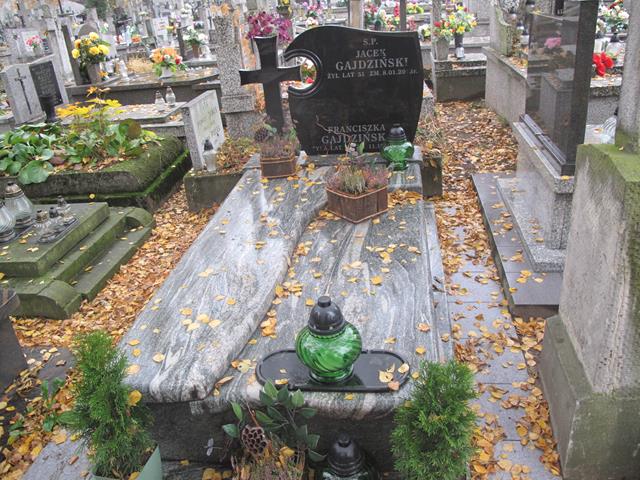 Grób Jacek Gajdziński