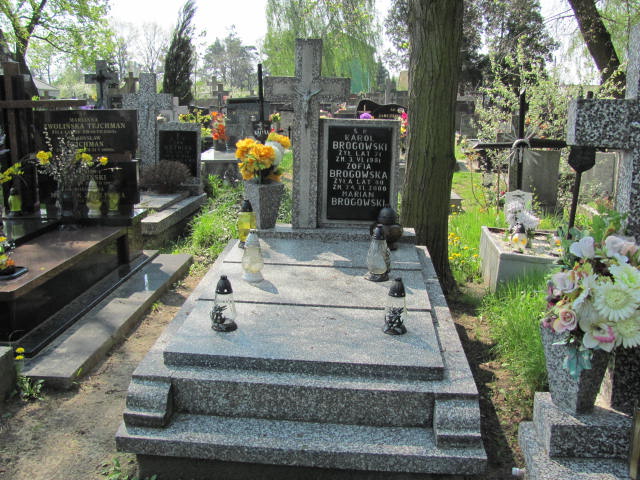Grób Karol Brogowski