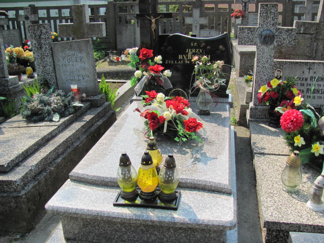 Grób Jerzy Rybiński